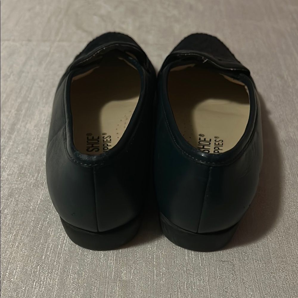 Hush Puppies Black Flats Timeless Loafers - Picture 3 of 5